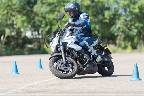 Motorrijbewijspoint Leiden motor rijtest