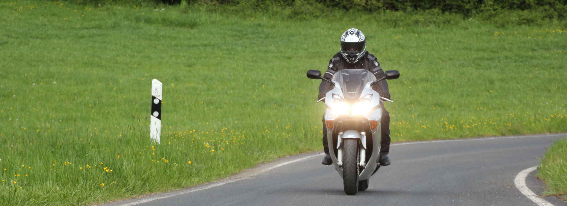 Motorrijbewijspoint Leiden motorexamens AVB en AVD